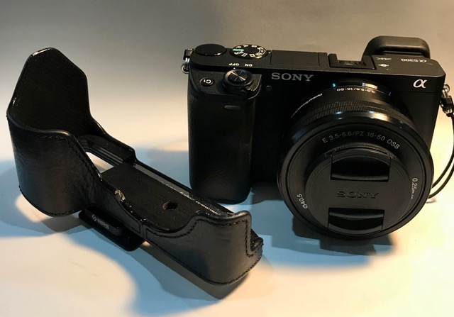 ขาย Sony a6300 พร้อม เลนส์ 16-50 (filter HD HOYA) และ 55-210 (filter B+W XS ProDigital)